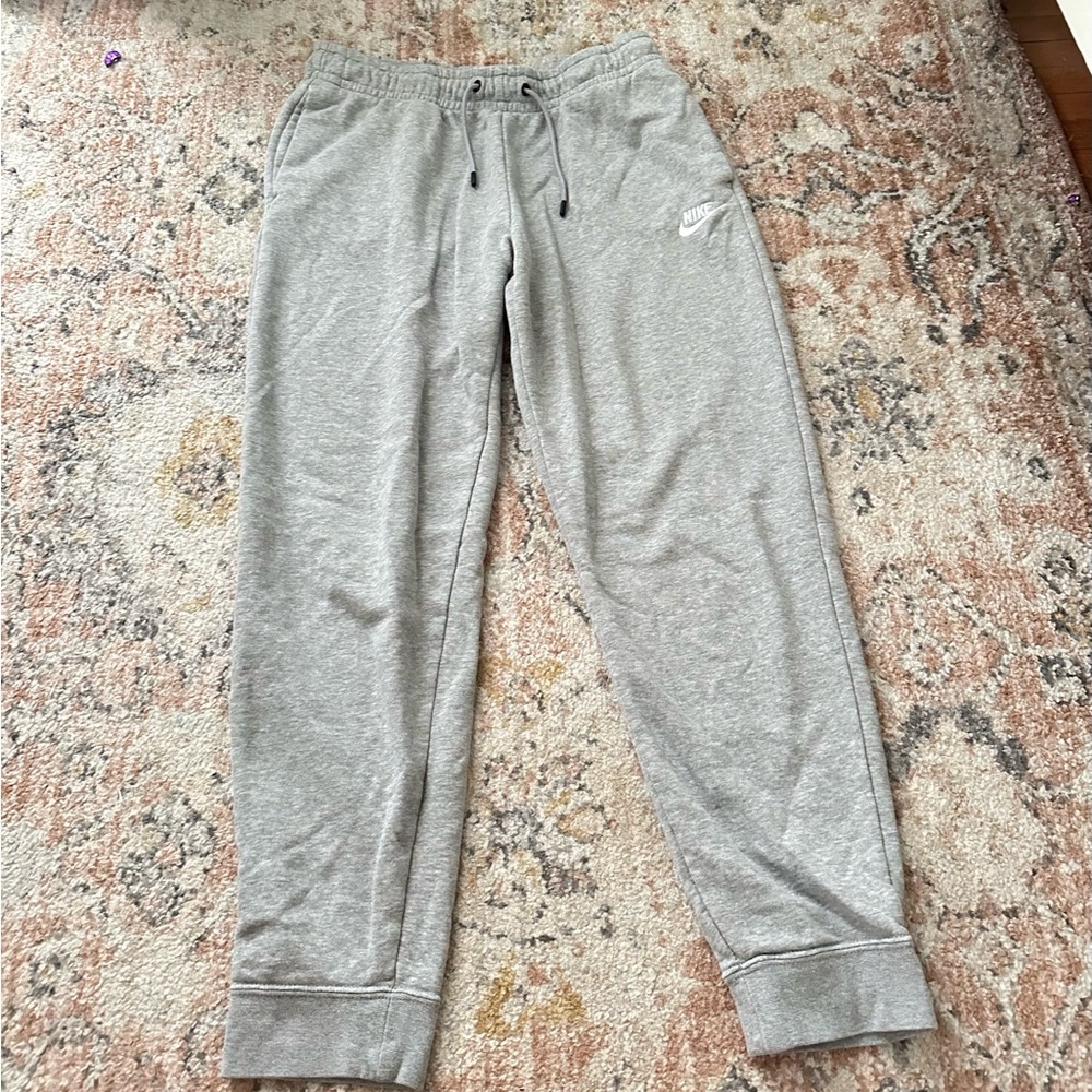 Gray Nike sweatpants